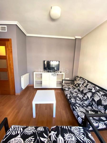 Foto c576e73d-7a0e-407f-a805-ce26b9342e1f. Piso  en el barrio el perú en Centro Cáceres