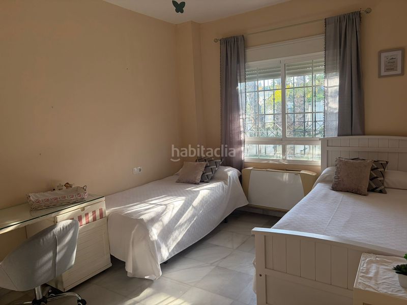 Foto f1d1df7c-6285-414e-a714-cbafc25e989f. Xalet amb xemeneia aparcament piscina a El Portil