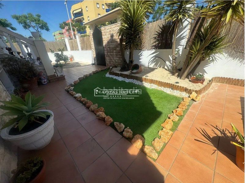 Foto a866ce59-d981-4449-9014-0a3e915599f2. Xalet amb xemeneia calefacció aparcament piscina a Punta Umbría