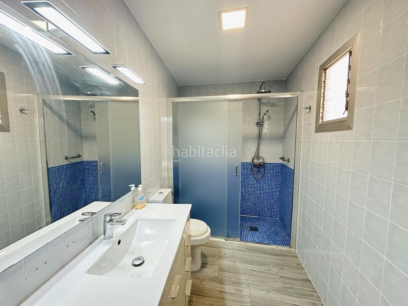 Foto a70bdba8-fb98-4921-84de-4718f963e3ea. Casa a Rafelbunyol