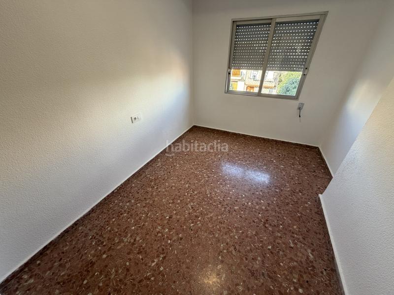 Foto e3a96e5e-f3c9-4d84-a44b-d22a34625750. Miete etagenwohnung in Rafelbunyol