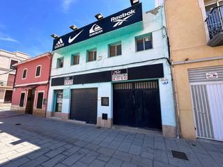 Lloguer Local Comercial  Emperador - av barcelona. En la exclusiva zona de emperador, encontramos este espectacular