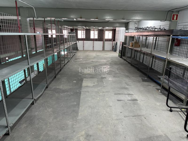 Foto c058d1df-a859-4385-b0d9-d03417f25664. Rent business premise in Emperador