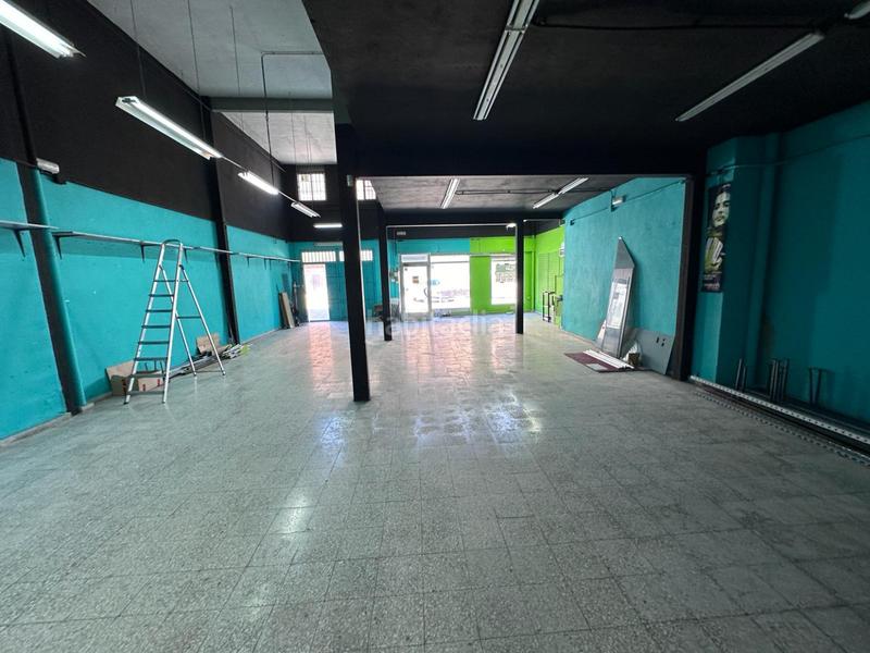 Foto fbf8cf5d-a733-4304-a6a3-5b38a3bfea64. Rent business premise in Emperador