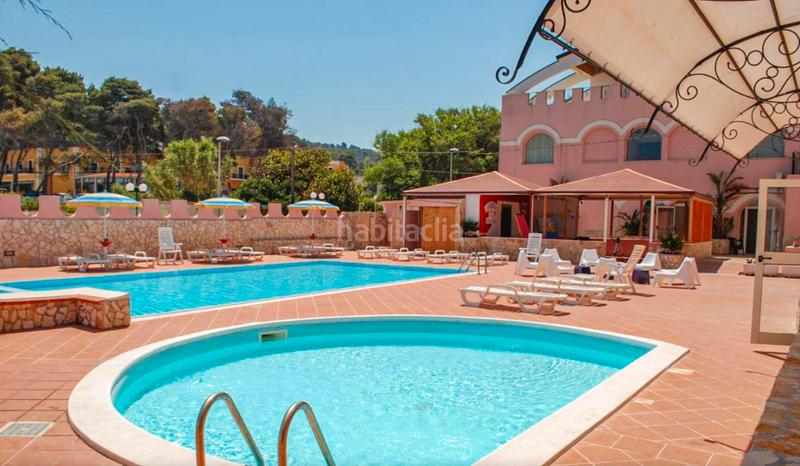 Foto 6a18c131-0036-46db-ba7d-5890bc78b003. Edifici amb piscina a Campanet