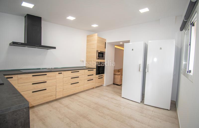 Foto 073982d4-60d8-42c9-8fd7-393b0add6eff. Planta baixa amb xemeneia calefacció aparcament piscina a Marratxí