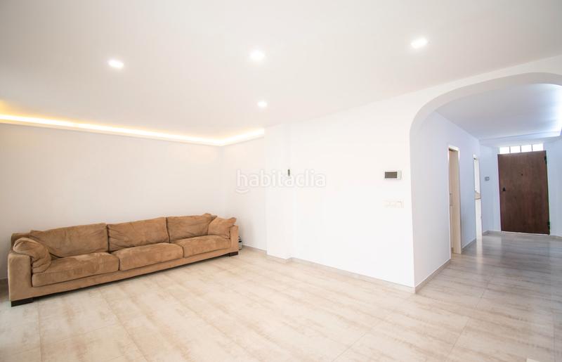 Foto 2fd34ccd-51aa-4897-92bc-1c7b7d348359. Planta baixa amb xemeneia calefacció aparcament piscina a Marratxí