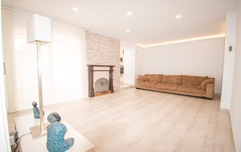 Foto 3a7607bf-2a68-4f96-93a3-24131585c961. Planta baixa amb xemeneia calefacció aparcament piscina a Marratxí