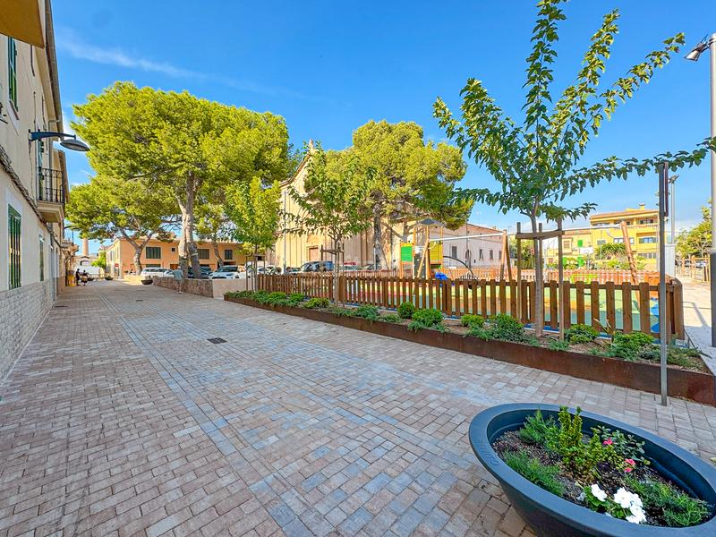 Foto 516952e9-2a42-4613-8068-85a22f2a610e. Planta baixa amb xemeneia calefacció aparcament piscina a Marratxí