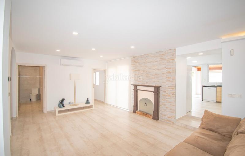 Foto 6ec7c3a5-b47b-476b-bcb9-e46acbd414a4. Planta baixa amb xemeneia calefacció aparcament piscina a Marratxí