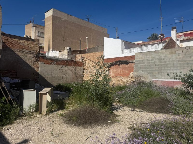 Foto acad4198-be08-434f-ab31-55673572417d. Terreny residencial a calle de la lealtad 17 a Alquerías Murcia