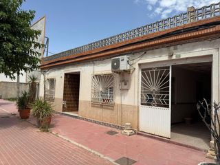 Casa  Calle mayor de el raal. Amplia casa en el raal para reformar con patio y garaje