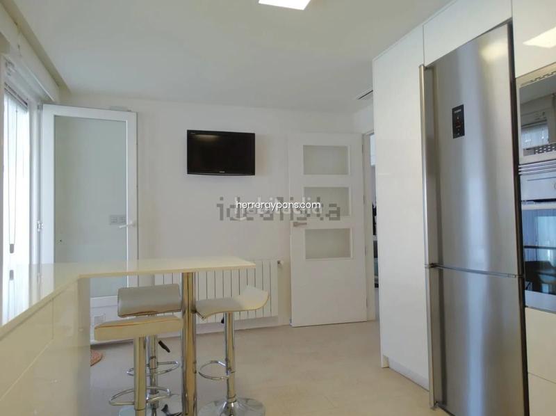 Foto f3ceffc9-5a16-487a-ab2f-ceb888b72199. Chalet mit parking pool in La Alcayna Molina de Segura