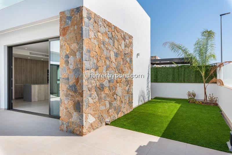 Foto 3e2c1e00-b6cb-4401-831f-223e954cd810. Chalet dans Las Lomas de Rame-Bahía Bella Alcázares (Los)