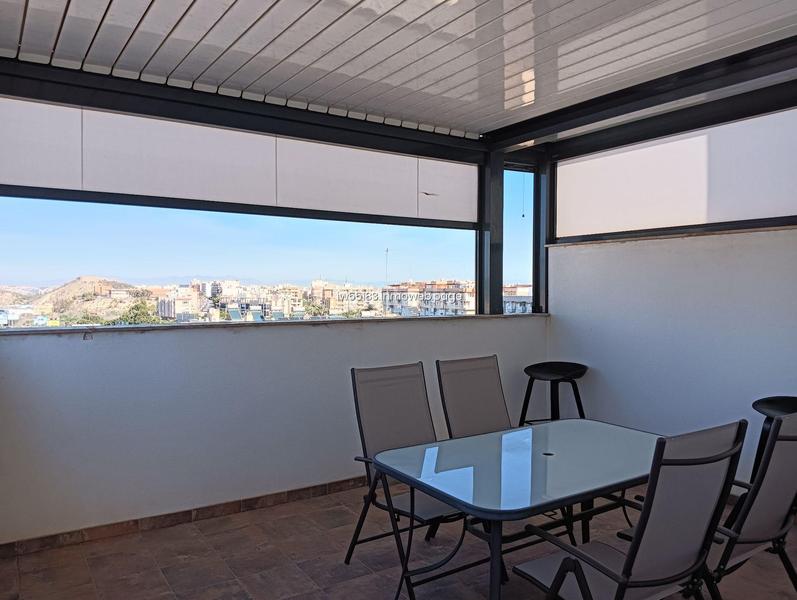 Foto 03605568-44b3-4779-8346-2ceb5be21280. A tre livelli con parcheggio piscina in Los Secanos Guardamar del Segura