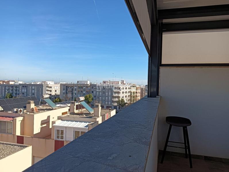 Foto 39ffc68e-7beb-43a7-a6ff-3d16b4f286ab. A tre livelli con parcheggio piscina in Los Secanos Guardamar del Segura