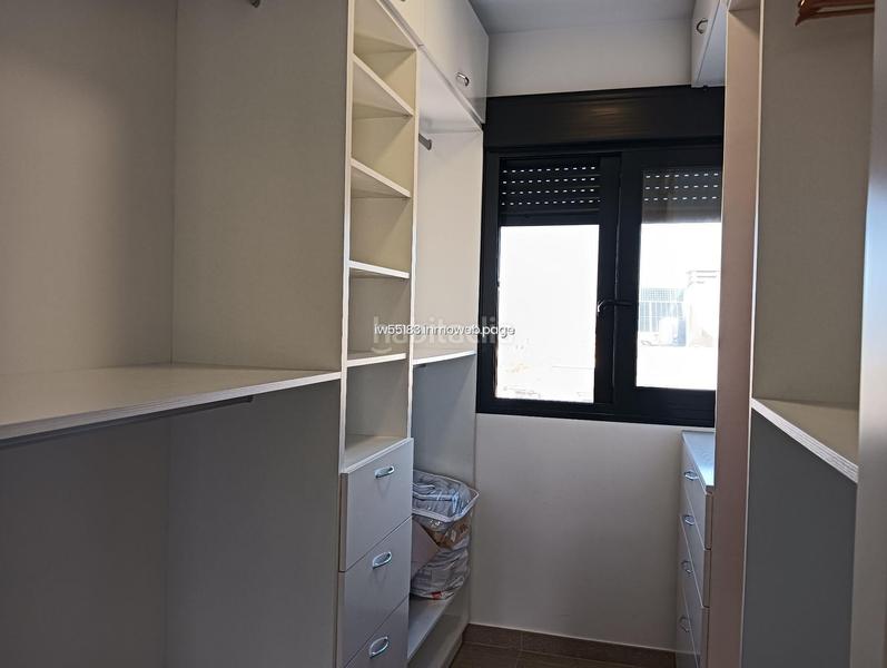 Foto 50ce36b5-57dc-4d11-a68a-4db2a408aacb. A tre livelli con parcheggio piscina in Los Secanos Guardamar del Segura