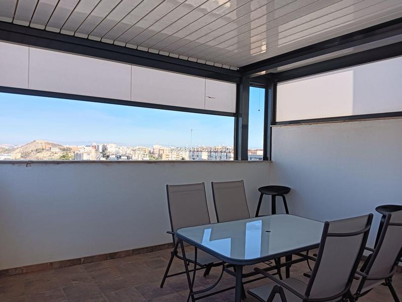 Foto 638f9761-98ff-4f84-9bb4-d63d4139020c. A tre livelli con parcheggio piscina in Los Secanos Guardamar del Segura