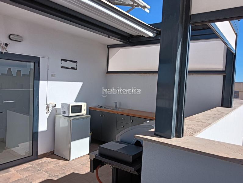 Foto 63f23aa9-8d2f-43ae-92ec-f4d6dd2b7f11. A tre livelli con parcheggio piscina in Los Secanos Guardamar del Segura