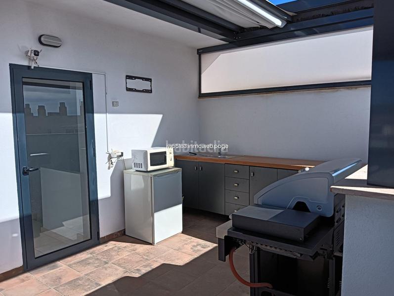 Foto 69983203-29ca-4edd-8e49-d04117047162. A tre livelli con parcheggio piscina in Los Secanos Guardamar del Segura