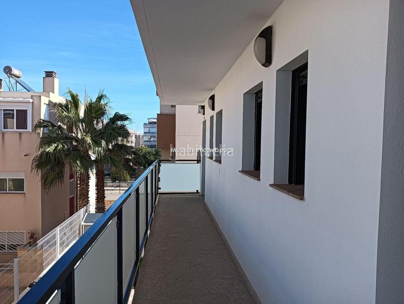 Foto 78cab0e7-0421-48f5-8168-7a48eed1f7e7. A tre livelli con parcheggio piscina in Los Secanos Guardamar del Segura