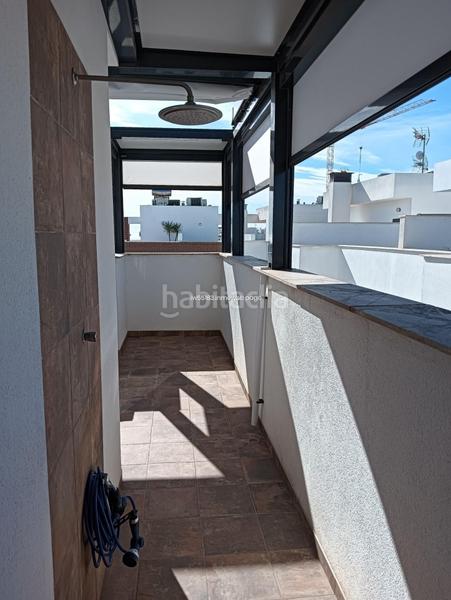 Foto b5791aee-10d1-483f-a824-8d2a058c9390. A tre livelli con parcheggio piscina in Los Secanos Guardamar del Segura