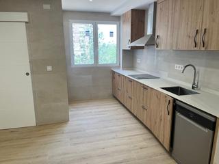 Location Appartement  Avenida de la fama. Piso alquiler recien reformado