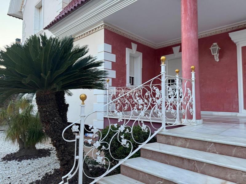 Foto 35e3ff0e-681f-40e4-b74a-898dc9c489b1. Chalet avec parking piscine dans Altorreal - El Chorrico Molina de Segura