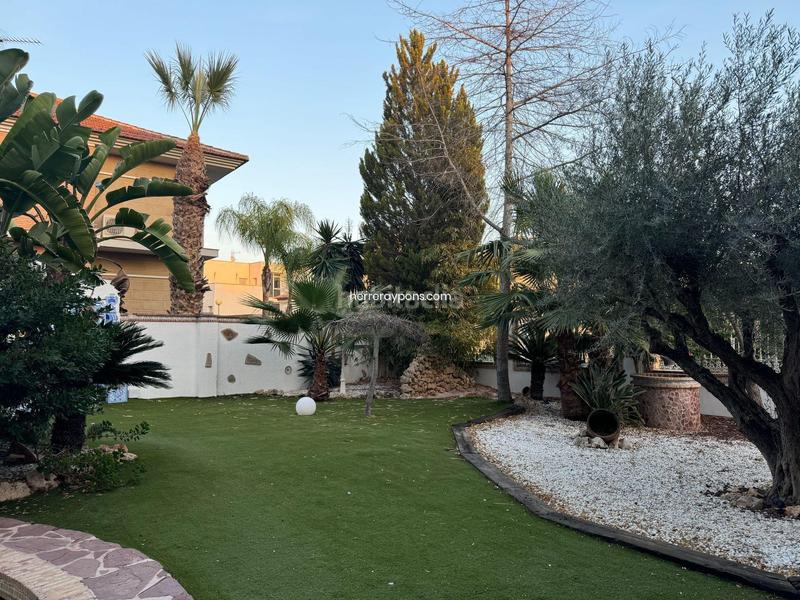 Foto 4d99df4f-06ae-4e44-978d-3338e7b388dc. Chalet avec parking piscine dans Altorreal - El Chorrico Molina de Segura