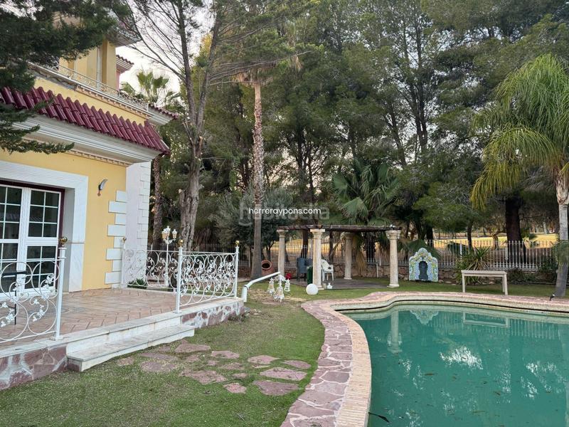 Foto 86c2628d-6e5c-46ff-975e-9d6abf43153e. Chalet avec parking piscine dans Altorreal - El Chorrico Molina de Segura