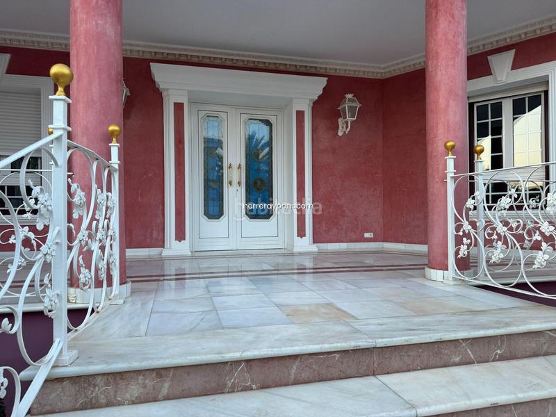 Foto d15b82fc-8570-4815-beeb-1811af622ccb. Chalet avec parking piscine dans Altorreal - El Chorrico Molina de Segura