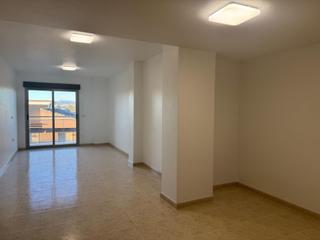 Appartement à Avenida de la libertad en casillas 73. Piso amplio de 3 dormitorios en casillas