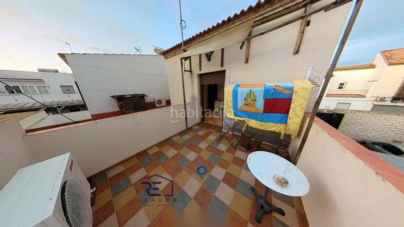 Foto 30820d9c-dcd1-42e6-b2e0-1888c9672e3b. Casa adosada en Guillena