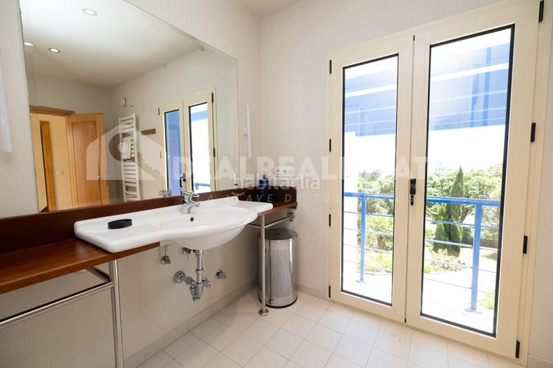 Foto 01eeee83-268b-4020-a934-4230a9448e10. Chalet mit heizung parking in El Cuartón - El Bujeo Tarifa