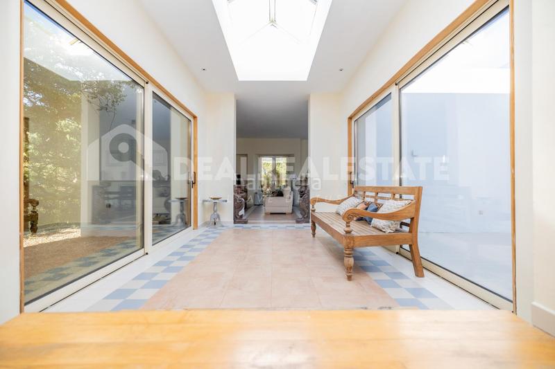 Foto 27ba8f1e-1e5c-4098-bdd5-d1ed389b6ec9. Chalet mit heizung parking in El Cuartón - El Bujeo Tarifa