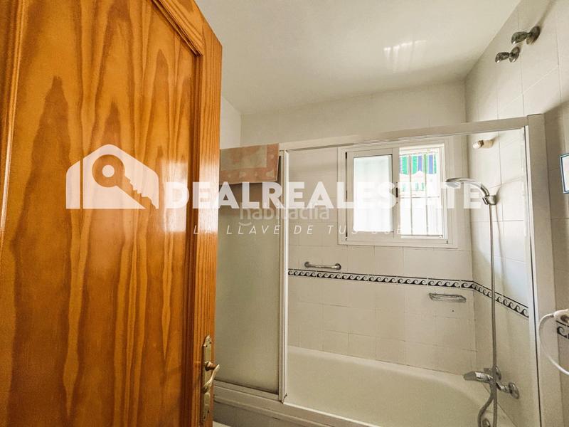 Foto e177e1eb-e654-4959-b6c8-214a65fe7b66. Casa aparellada amb aparcament piscina a Caño Guerrero Almonte