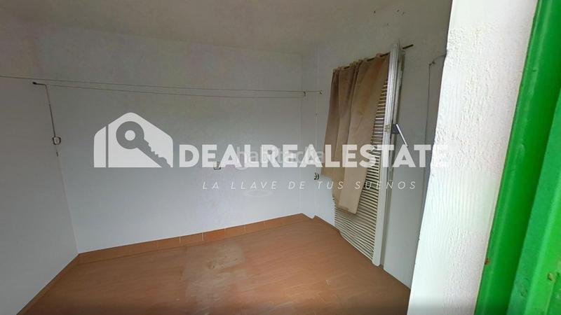 Foto 5ecfa66e-ff15-4a62-bfb8-e7a8c893e7d4. Haus mit parking in Brenes