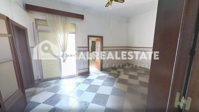 Foto ab6639ab-503c-4d21-8a76-3e71f61c02ae. Haus mit parking in Brenes