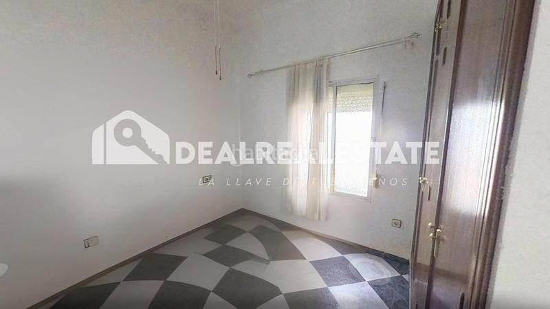 Foto f12a3404-c078-4e3e-b1e4-aeef1080a72d. Haus mit parking in Brenes