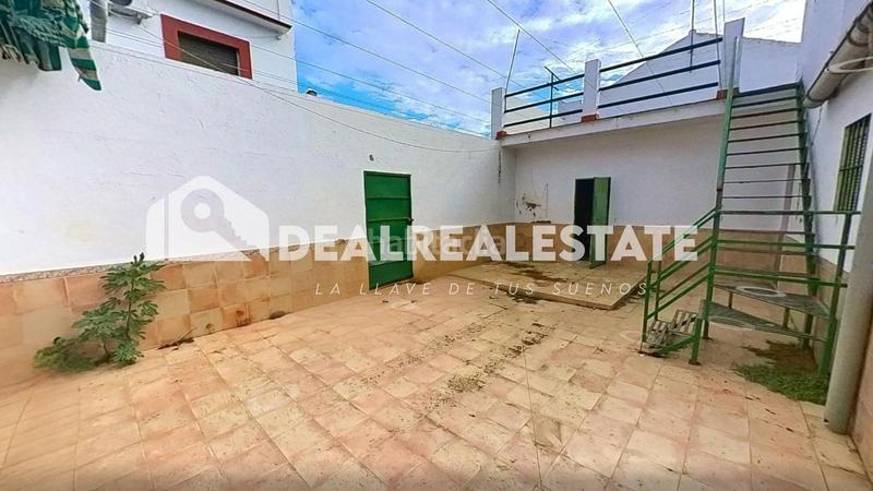 Foto 8307f0f1-5a95-415d-81e5-60ba6edf5ac3. Maison avec parking dans Brenes