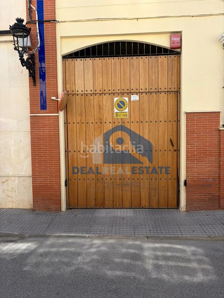 Foto d251f4ea-d255-4f65-849b-5c6bf0d8f6f1. Parking coche en calle rodriguez de la borbolla 50 en Algaba (La)