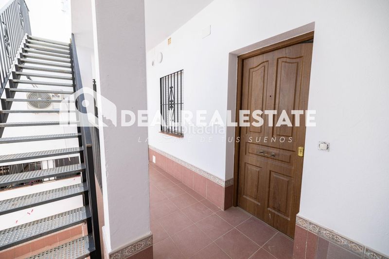 Foto 21b3d9a2-3b35-459b-bdfb-d4454ffff6f3. Piso en Torre de la Reina Guillena