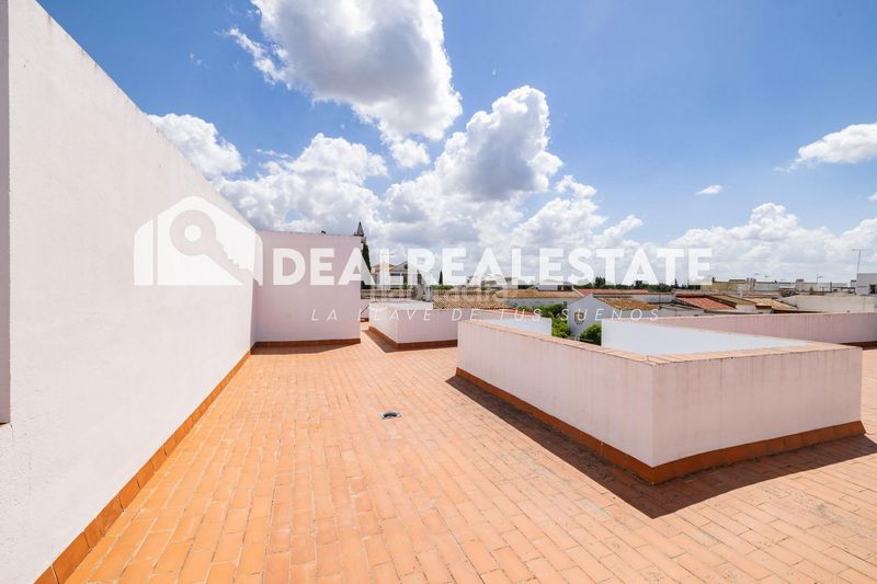 Foto afcefed7-2475-4127-af5c-fc93c1d43bf4. Piso en Torre de la Reina Guillena