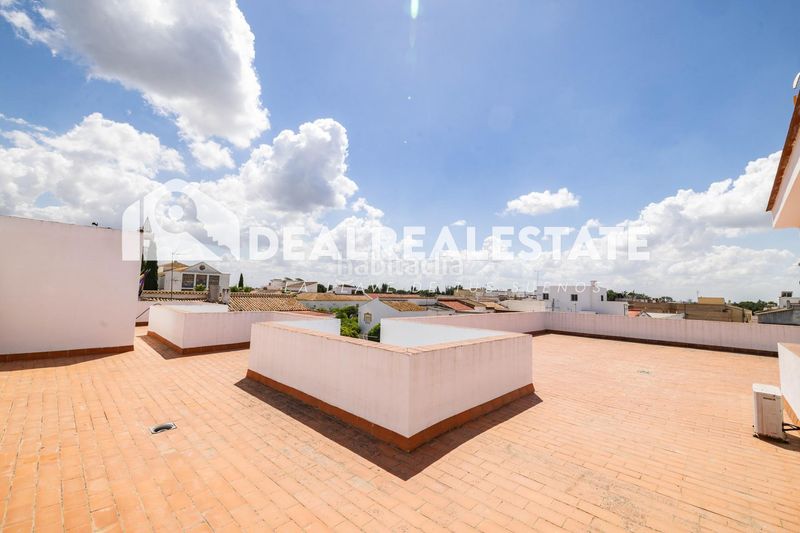 Foto cab23a2e-ae88-4c97-b365-f5b6aef88c84. Piso en Torre de la Reina Guillena