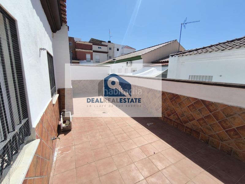 Foto 38036cfc-4d69-4de0-9d7f-0c5e2e73521a. Casa amb aparcament a Burguillos