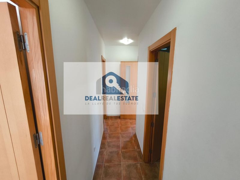 Foto 5cb7207a-04d0-490d-a2c1-759e525de266. Casa amb aparcament a Burguillos
