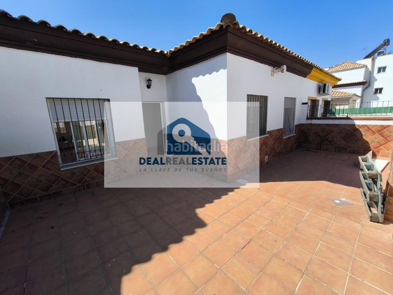 Foto 6cb1c796-f859-4b05-9ba6-5b9dfaae97d9. Casa amb aparcament a Burguillos