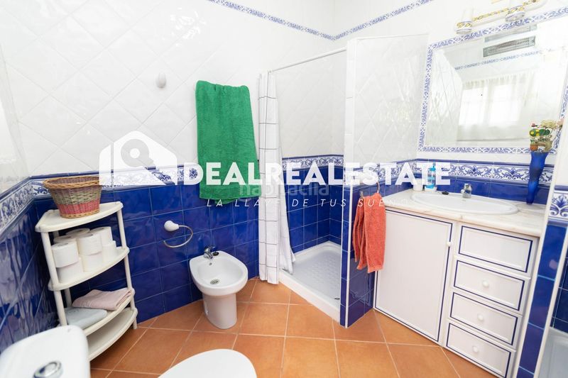 Foto a719e6f1-3864-402b-a3a9-5aee445371ca. Casa amb aparcament a Burguillos