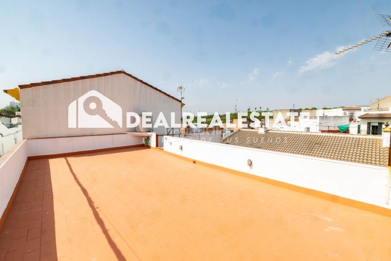 Foto 0a64b6f6-bcd3-4913-a337-91c66d043e53. Maison avec parking dans Burguillos