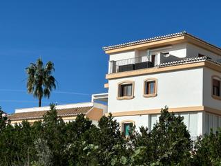 Attique à Carrer coll verd 10. Atico exclusivo en las marinas denia